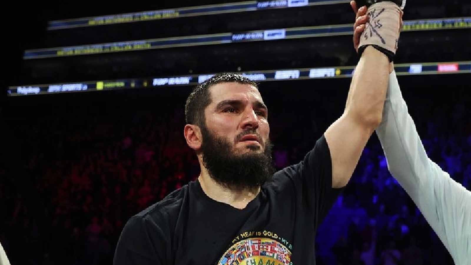 Artur Beterbiev Religion