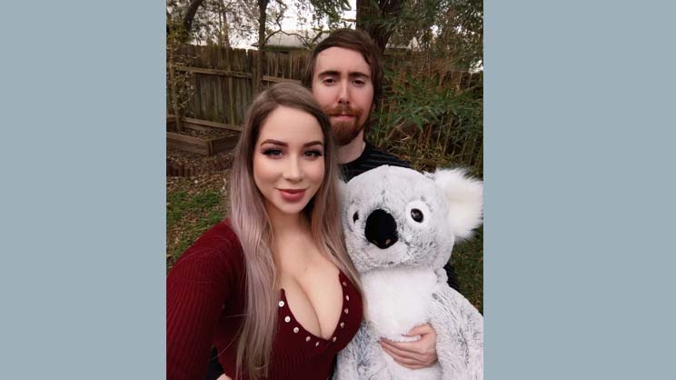  Asmongold Relationship