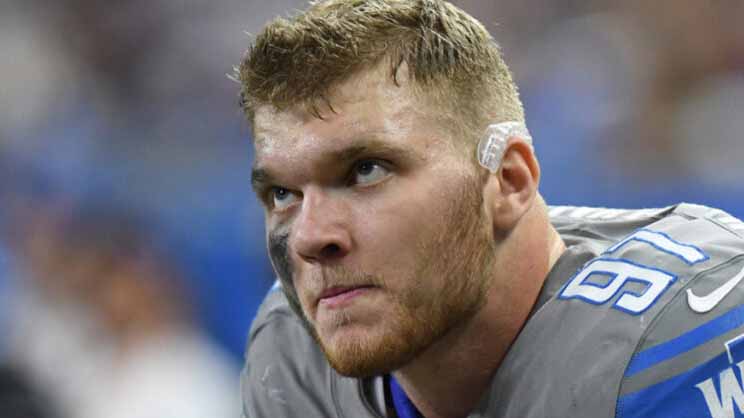 NFL Fans Notice Aidan Hutchinson Hearing Aid